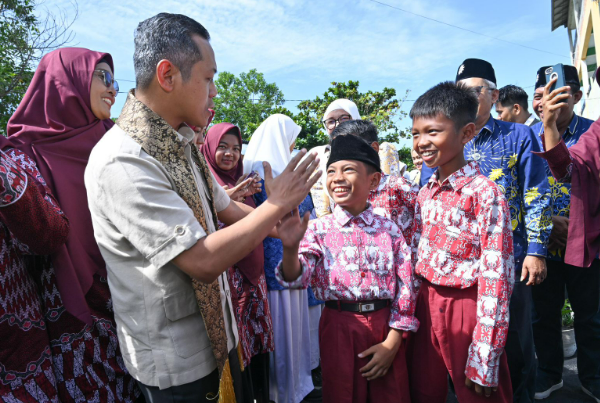 Kemendikdasmen Dorong Pemerataan Kualitas Pendidikan bagi Sekolah Negeri dan Swasta